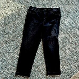 Chico’s so slimming girlfriend, slim leg ankle jeans. Size 2.5